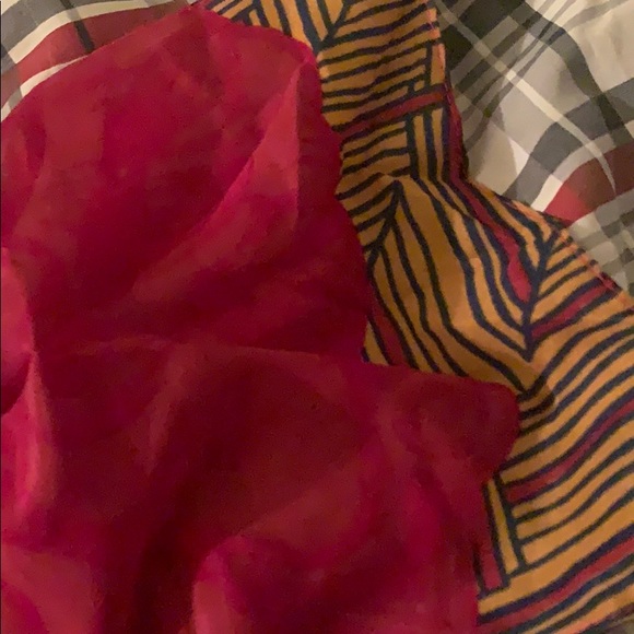 (3 for 8) women’s pink scarf - Picture 3 of 5